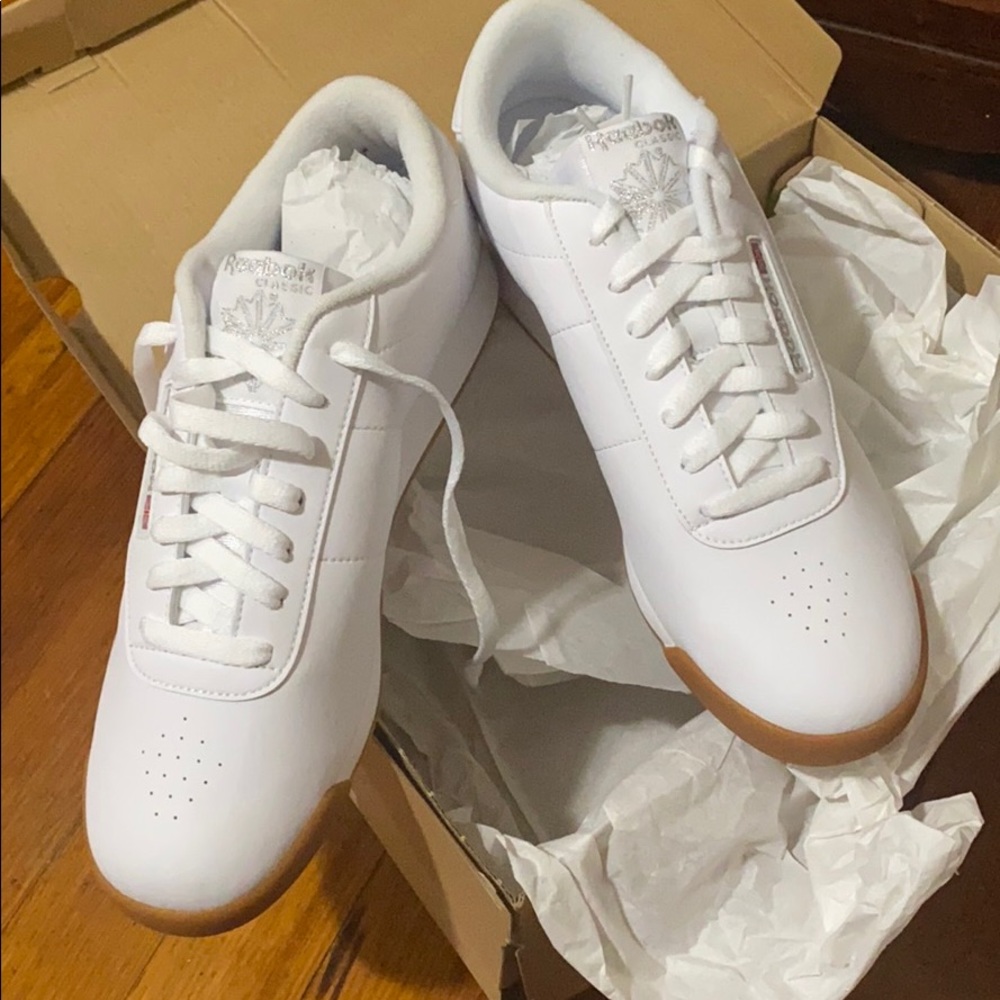 White/ Gum Reebok’s - Picture 2 of 4